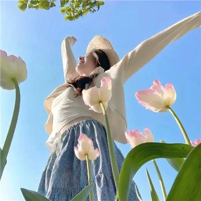艳女新装